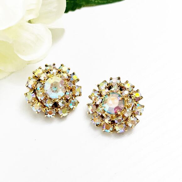 Aurora Borealis AB Vintage Cluster Clip Earrings - Picture 3 of 5